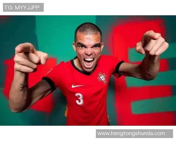 57岁足球明星重返赛场挑战自我展现不老传奇风采 57岁足球明星重返赛场挑战自我展现不老传奇风采