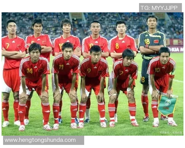 上海排球队在亚运会中的灵活性表现引发热议展现团队协作与战术创新 上海排球队在亚运会中的灵活性表现引发热议展现团队协作与战术创新