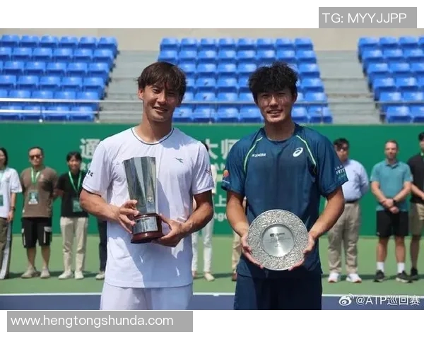 对话王强:回顾网球生涯的辉煌与挑战之路 对话王强:回顾网球生涯的辉煌与挑战之路