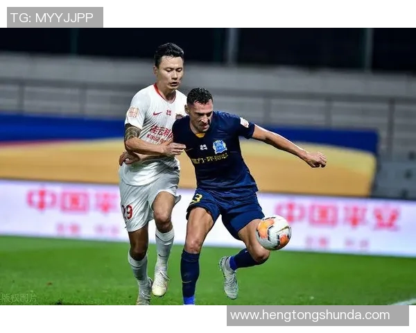 杭州足球队耐力争议引发热议球迷与专家观点交锋分析