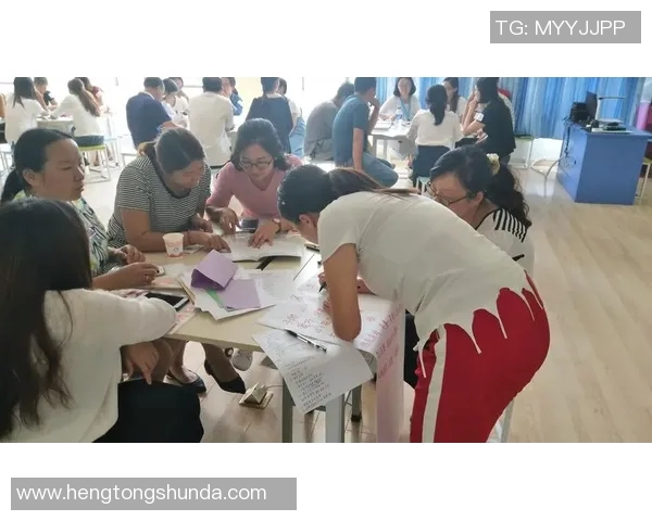 玉瓜音足球明星的成长之路与梦想追逐的精彩瞬间